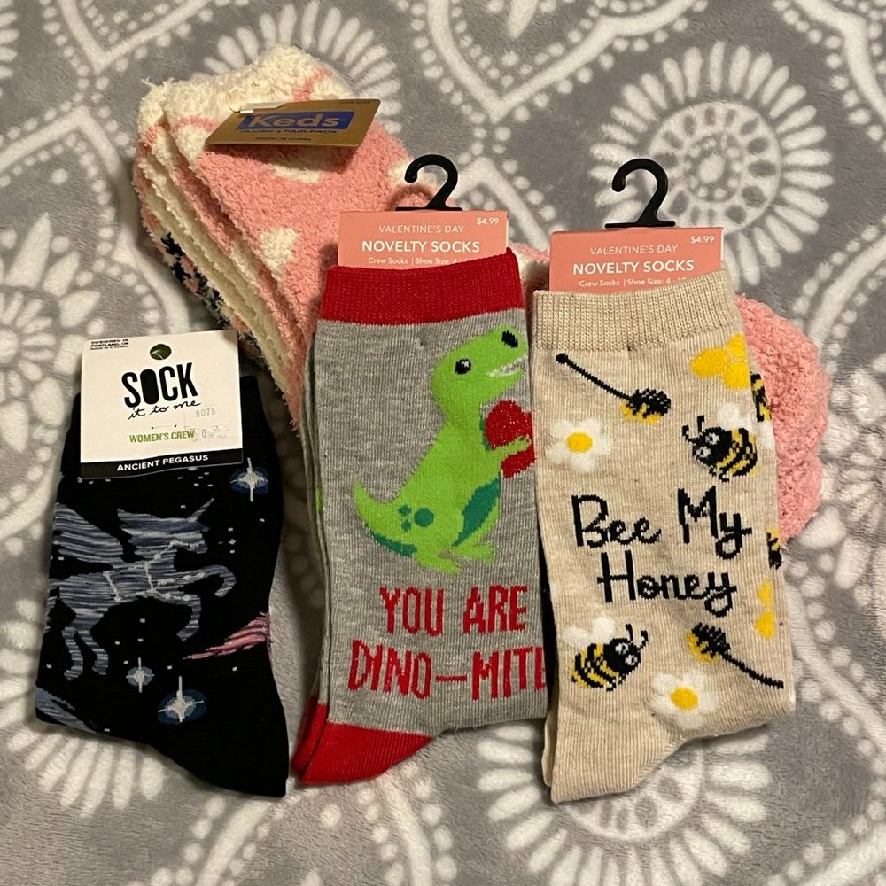 Bundle of 6 pairs of socks, ALL NWT!